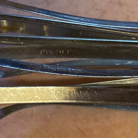 1950’s Vintage Hand Mixer - Stainless Steel cream handle on side - Picture 7 of 11